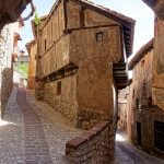 Una de las calles más bonitas de Albarracín