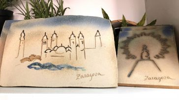 Recuerdos de Zaragoza sobre cerámica