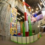 Grandes paredes y el espacio de Climbat en Zaragoza