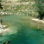 Vistas panorámicas de la Fuente de Tamara, practica senderismo rodeado de naturaleza