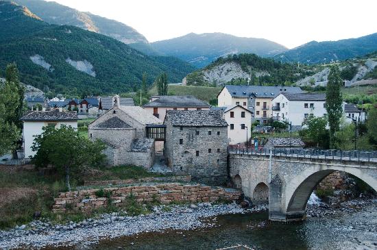 Un paisaje muy bonito del pueblo de Fiscal